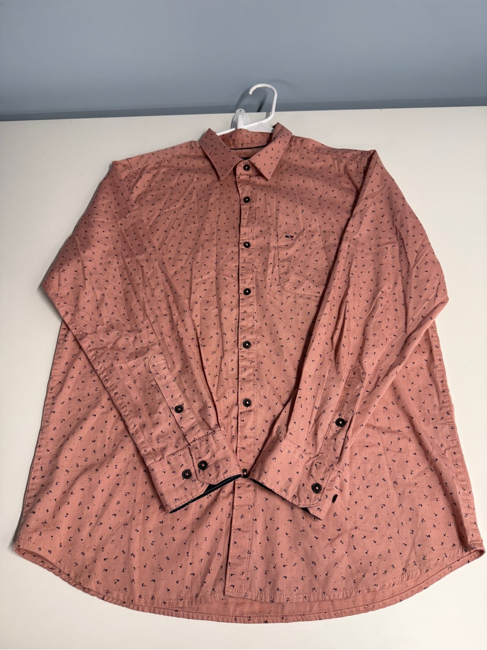 Men's Long-Sleeve Button-Down Shirt in Dusty Rose Print
